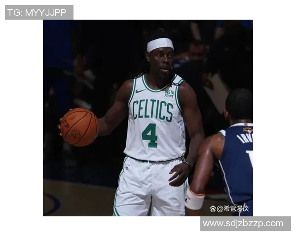 朱霍勒迪的篮球之路与成就解析：从新秀到全明星的蜕变历程